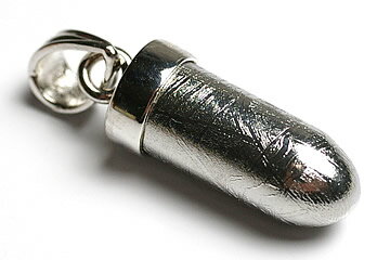 ギベオンえんぴつペンダントトップ　ナミビア産