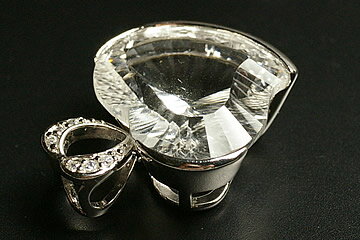 最高級品5Aグレード水晶ハートカットペンダントトップ