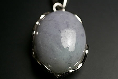 プレミアムグレード　ミャンマー産　ラベンダーヒスイペンダントトップ