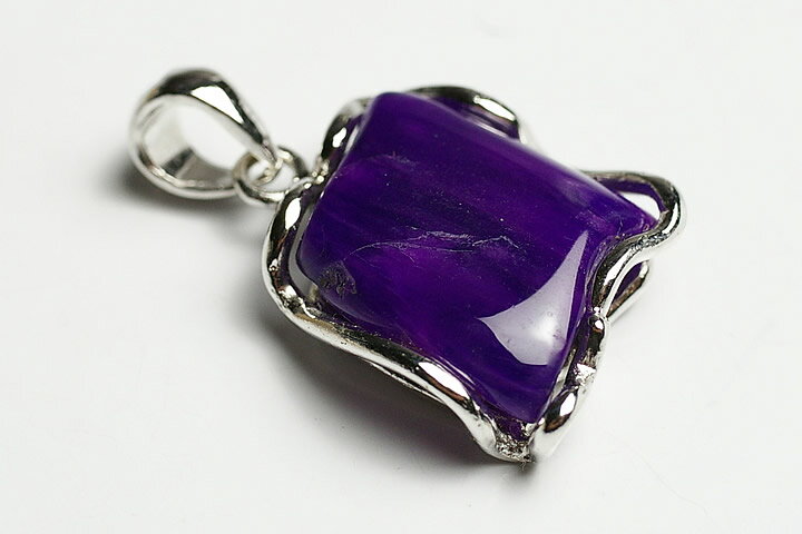 トップクオリティースギライトペンダントトップ