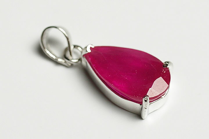 ピンクサファイアカットペンダントトップ