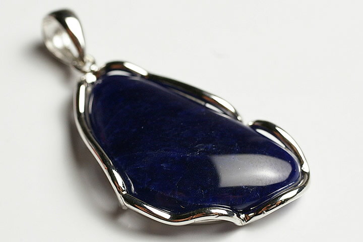 インペリアルソーダライトペンダントトップ