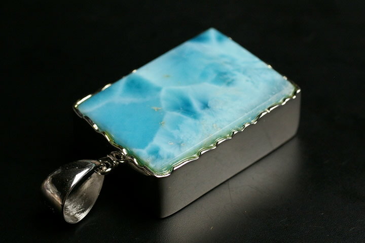 ラリマーペンダントトップハイパープレミアム　クラッシクスタイル