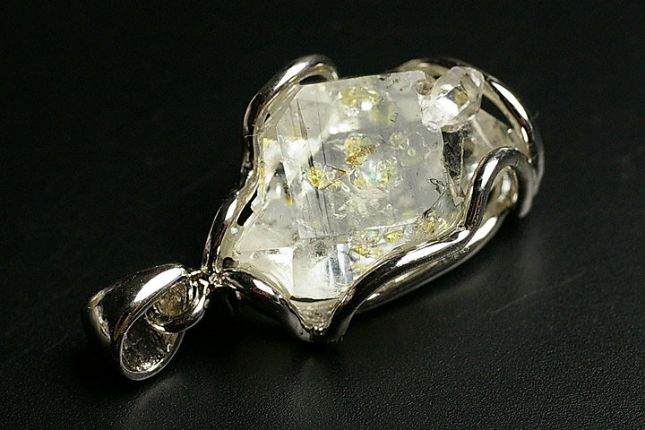 オイルクォーツペンダントトップ　プレミアムグレード