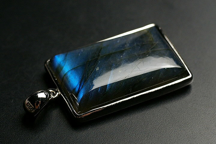 大きいラブラドライトペンダントトップ高級品