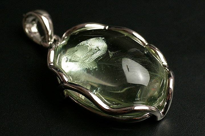 グリーンアメジスト（プラシオライト）ペンダントトップ