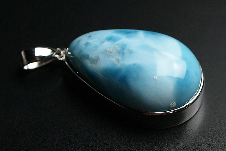 ラリマーペンダントトップハイパープレミアム