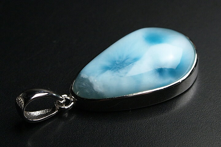 ラリマーペンダントトップハイパープレミアム