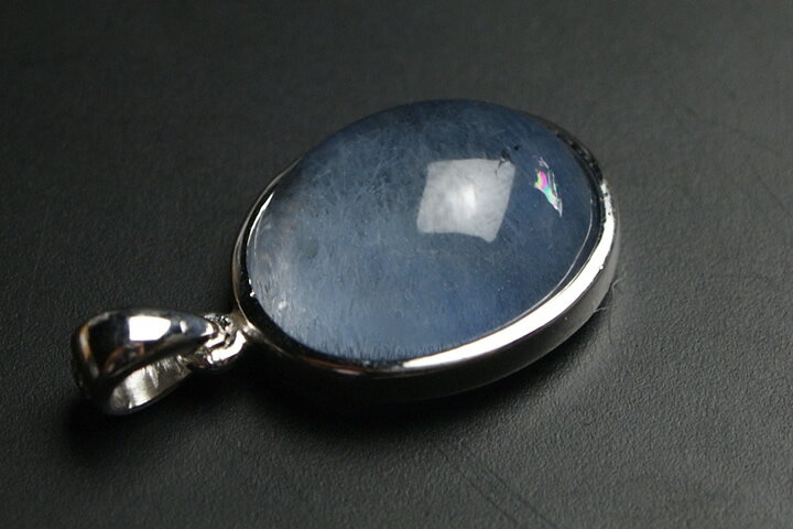 ブルーガーデンクォーツ(デュモルチェライトインクォーツ)ペンダントトップ　プレミアム