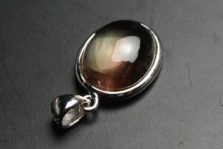 オレゴンサンストーンペンダントトップ　ファイナルグレード　アメリカオレゴン州産