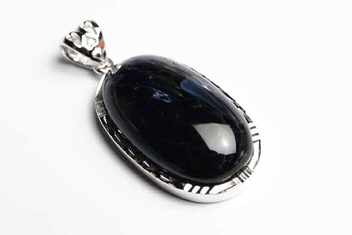 ブルーピーターサイトペンダントトップファイナルグレード++　南アフリカ産