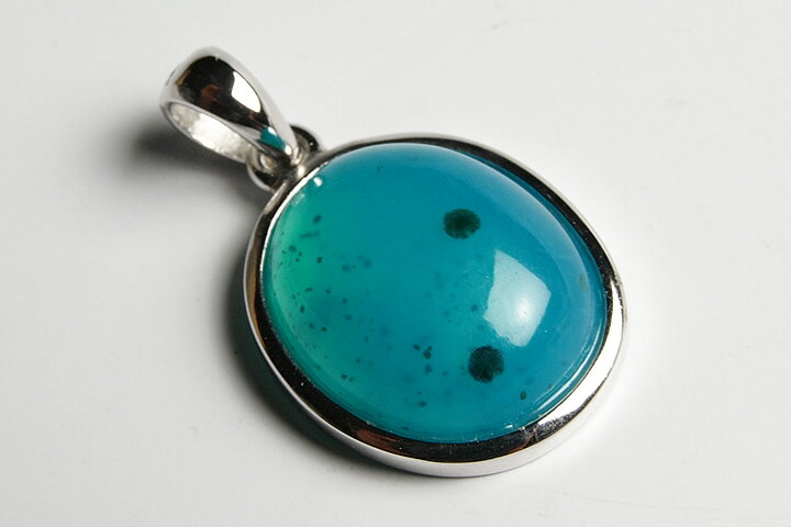 アメリカ　アリゾナ州産　ジェムシリカペンダントトップ ジェムグレード