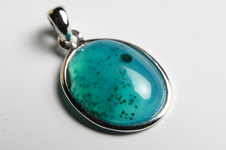 アメリカ　アリゾナ州産　ジェムシリカペンダントトップ ジェムグレード