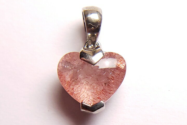 ストロベリークォーツハートペンダントトップ プレミアムグレード