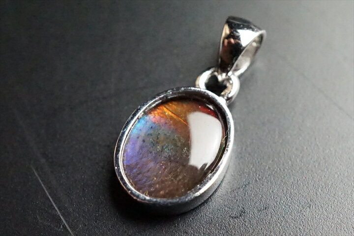 アンモライトペンダントトップ　ファイナルグレード