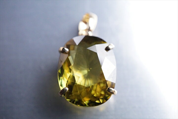 7.38ct!特大サイズ!スフェーンペンダントト...の商品画像