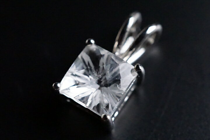 ハーキマーダイヤモンドペンダントトップ ファイナルグレード