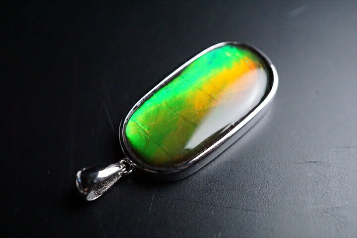 幻の名品　特大サイズコーライトペンダントトップ　ジェムグレード