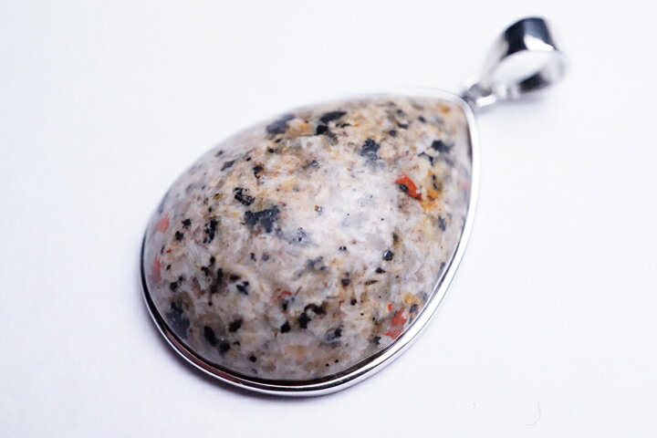 ユーパーライトペンダントトップ　アメリカ・ミシガン州産