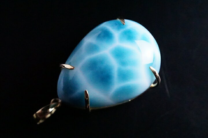 ラリマーペンダントトップK18 ファイナルグレード+++++ 特大サイズ　鑑別書付き！38.42ct