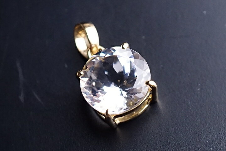 2.00ctダンビュライトラウンドカットペンダントトップ K18　メキシコ産　鑑別書付き