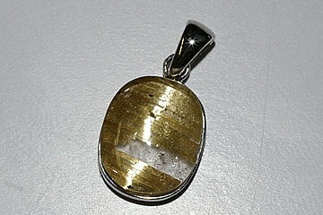 キャッツアイルチルペンダントトップ