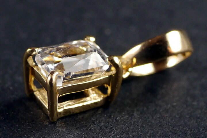 0.27ctフェナカイトK18ペンダントトップ　ファイナルグレード++ ブラジル産 鑑別書付き!