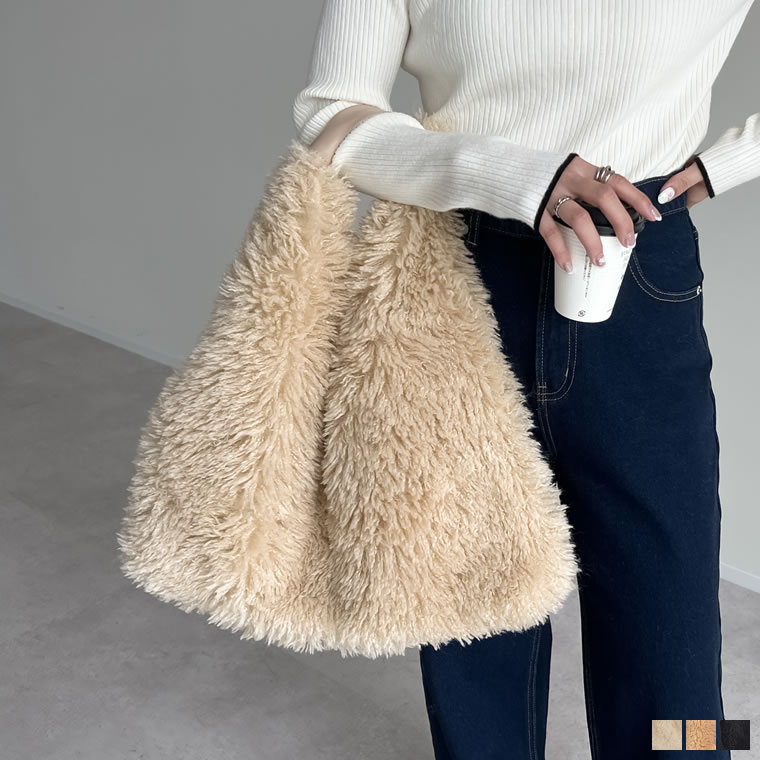 フェイクファーワンハンドルバッグ レディース 秋 冬 リエディ / バッグ トートバッグ ファーバッグ フェイクファー かばん 鞄 サブバッグ ワンハンドルバッグ サンカクトートバッグのサムネイル