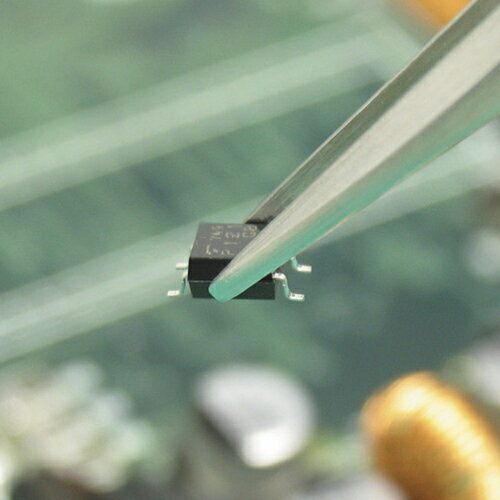 ■【3個までメール便で発送可能】[ステンレス製ピンセット]【狭所作業や細かいチップパーツの保持に最適！】（株）エンジニア ENGINEER 鉄腕ピンセット 先平タイプ 1本【355-8525】【代引不可】