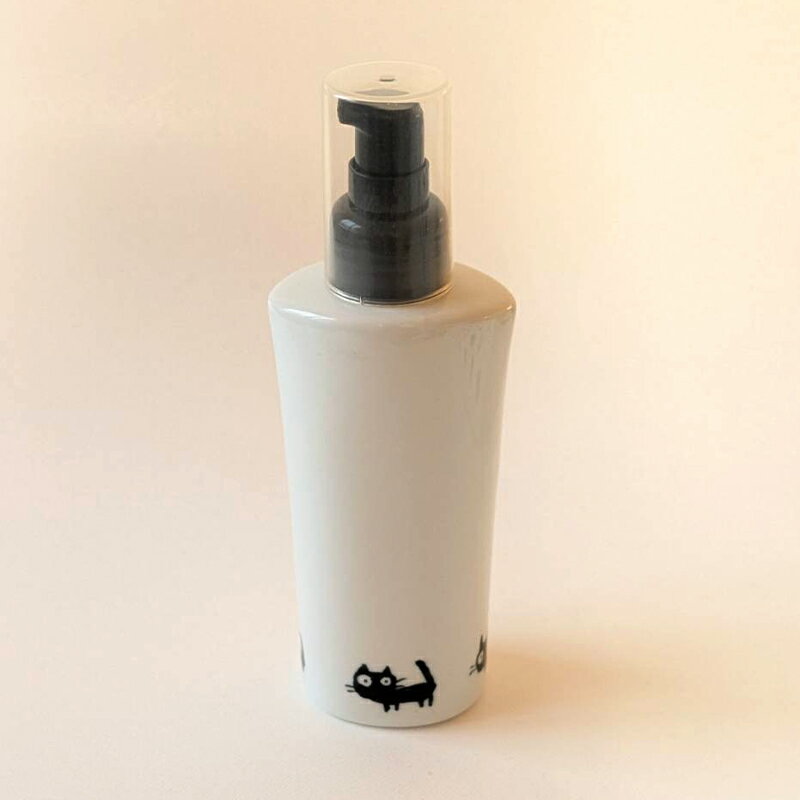 【アウトレット品】【有田焼オイルドロップスプレー（子ネコ黒）大サイズ】日本製　有田焼　オイルディ..