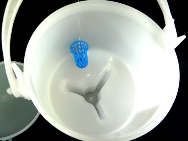 吸い込みバケツ 中 フタ付