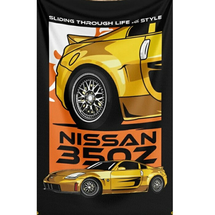 Rakuten - ガレージ系　特大フラッグ 「ニッサン・350Zイラスト」サイズ 約150cm×90cm タペストリー バナー 片面プリント ポリエステル素材 ハトメ付き 部屋の壁や店舗装飾に 秘密基地 模様替え 男前インテリアにも◎