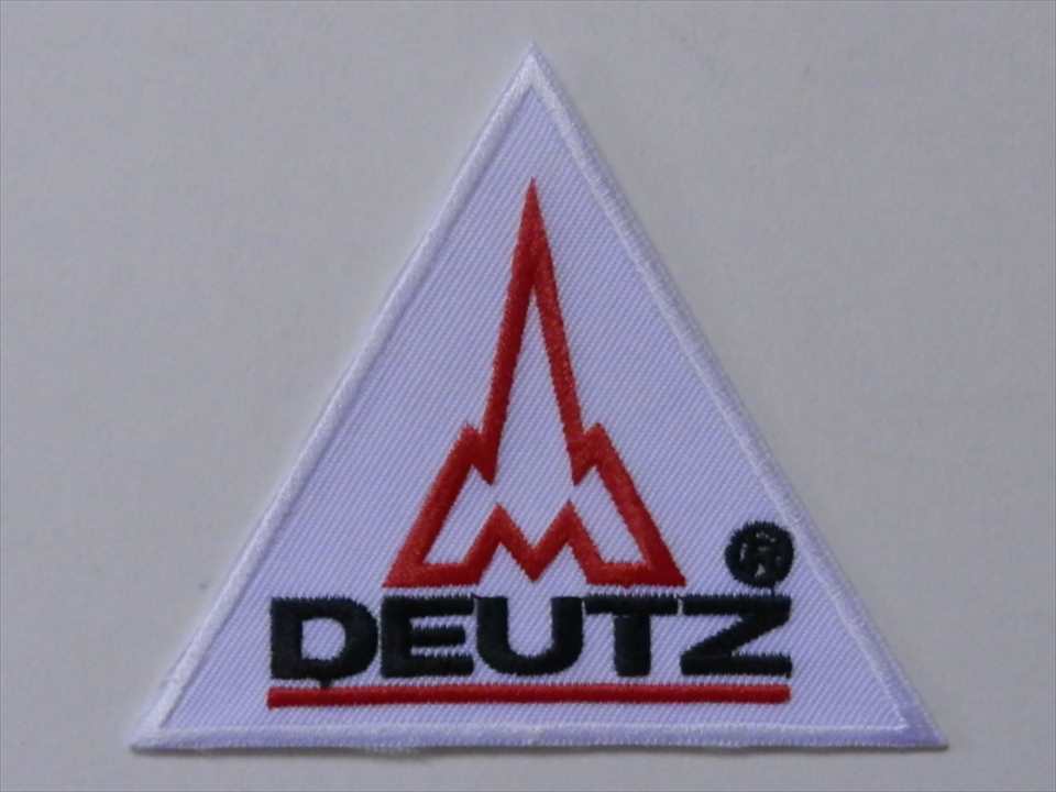 DEUTZ　シロ／クロ　ワッペン　（271191）