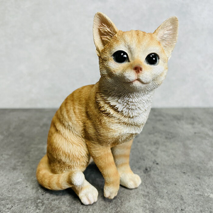 かわいい 猫 置物 巻き座り茶トラ猫（小） 玄関 インテリア 動物 おしゃれ ネコ トイレ 贈り物 可愛い ガーデンオーナメント 卓上 雑貨 プレゼント ギフト ガーデニング