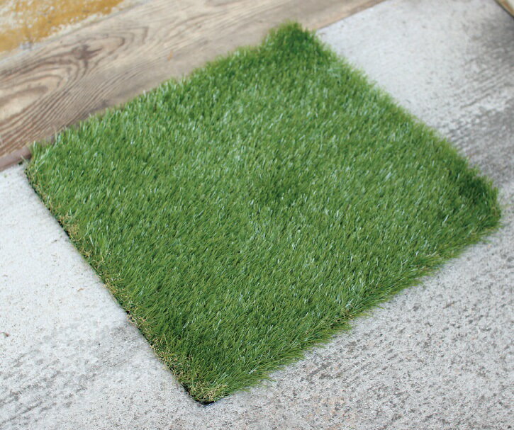 玄関マット　GRASS MAT（SGDS2040 正方形50x50cm）〜芝生マット フェイクグラスマット スクエア〜