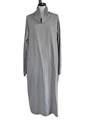 　KRISTENSEN DU NORD 元々テキスタイルデザイナーでもあるデンマーク生まれの スザンヌ・クリステンセンが作るブランド。 素材の魅力を生かしシンプル＆シックを基本に上質なカシミヤや麻・ 絹を洗いにかけ 柔軟仕上げし素材にもこだ...