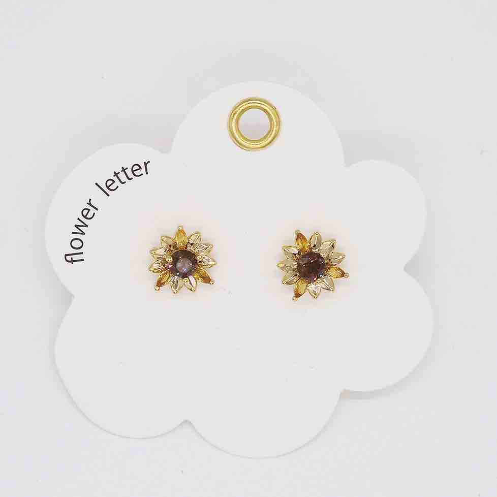 〈2026.6月新作〉jewel flower letter7 ピアス ：zoule（ゾーラ）