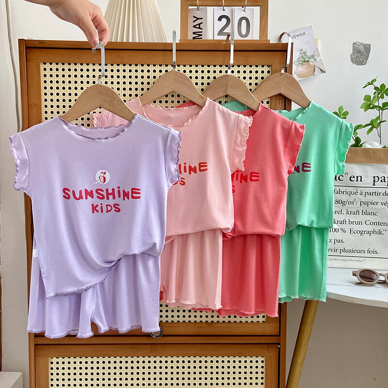 Rakuten - セットアップ キッズ ベビー服 男の子 女の子 tシャツ ショートパンツ 子供服 ルームウェア 上下セット 夏服 おしゃれ 可愛い 子ども服 トップス ボトムス ジュニア 赤ちゃん 部屋着 パジャマ 誕生日 プレゼント 幼稚園 小学生 お出かけ 140cm 130 120 110 100 90 80