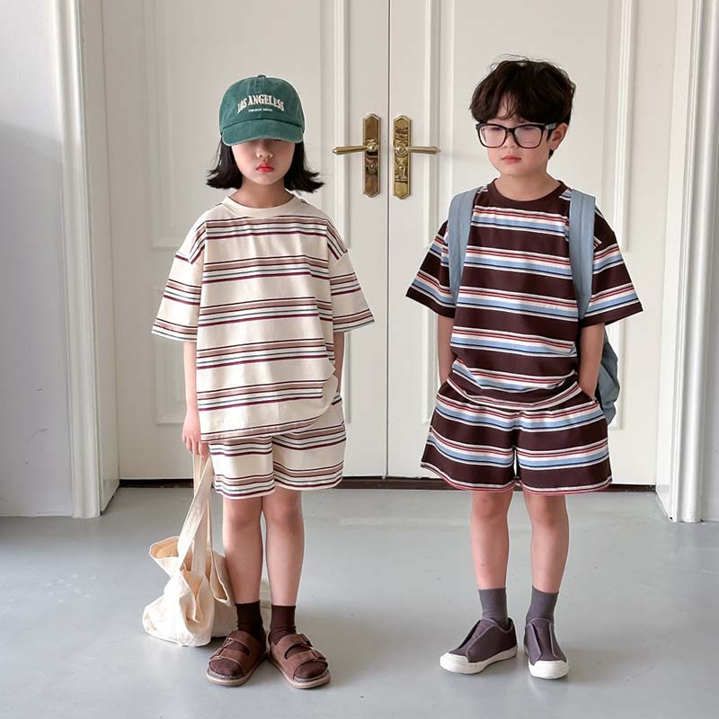 樂天商城 - セットアップ キッズ 兄妹 子供服 tシャツ 半袖 綿 ショートパンツ ベビー服 男の子 女の子 ジャージ 上下セット スポーツ 夏服 おしゃれ 可愛い トップス ボトムス ジュニア 赤ちゃん 誕生日 プレゼント 幼稚園 小学生 お出かけ 150cm 140cm 130cm 120cm 110cm 100cm 90cm