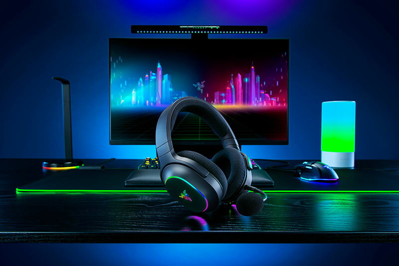 Razer公式 Razer Barracuda X Chroma 2.4GHz / Bluetooth 5.2 ワイヤレス ワイヤレスマルチプラットフォーム ゲーミングヘッドセット # RZ04-05220100-R3M1 レーザー (ヘッドセット RFワイヤレス)