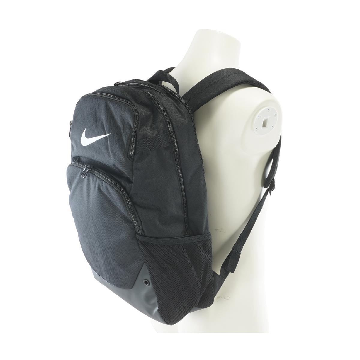 ブラジリア バックパックナイキ / NIKE商品の特徴ナイキブラジリアバックパックは、大きなギアを収納できるジッパー付きメインコンパートメントと、整理パネル付きのラップトップ用スリーブを内蔵。たくさんのポケットがあるので、もう忘れものの心配なし。素材本体・裏地：ポリエステルサイズバリエーション50×33×19cm、容量30L製造国インドネシアシーズン2026年モデル26fwacc