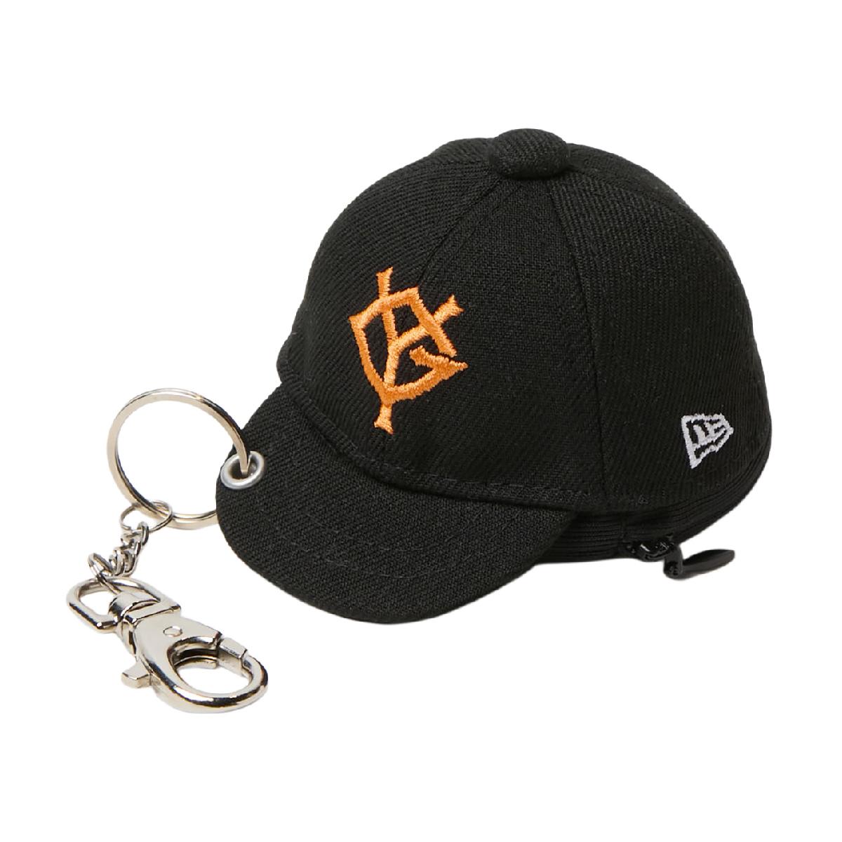 MN CAP YOMGIA イヤフォンケースニューエラ / NEW ERA商品の特徴イヤホンなどの小物を収納できる、キャップ型のミニキーホルダー。バッグやベルトループに取り付けられ、アクセサリー感覚で取り入れられるアイテム。素材本体：ポリエステルサイズバリエーション26cm製造国中国シーズン2026年モデル26fwacc