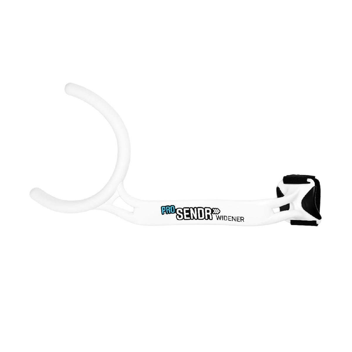 ProSENDR WIDENERその他メーカー / その他商品の特徴・胸部の正しい回旋の習得(理想的な肩のターンの実現)・回転主導のスムーズなスイング習得(力みを無くし、効率的で流れるようなスイング)・バックスイングでの肘の崩れ防止(安定したインパクトの実現)・スコアメイクに重要なアプローチの強化(スコアメイクの鍵となる距離の強化)・理想的なテークバックの習得(スイングの再現性と軌道を左右する重要な初期動作の習得)・インパクトでしっかりボールを捉える(トップやダフリなどのミスを軽減)シーズン2026年モデル素材本体部分(白い箇所)：ナイロン、グラスファイバー／リスト部分：ポリウレタン／ベルクロ部分：ポリエステルサイズバリエーション全長約55×本体幅約5×ベルクロ長さ約26cm製造国中国