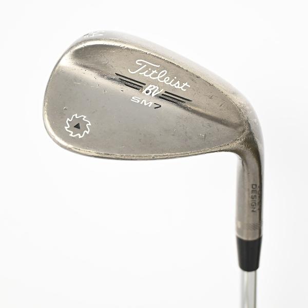 商品説明シャフトN.S.PRO 950GHロフト54-14フレックスS左右右用長さ35.25重量(g)453±バランスD3±程度Dヘッドカバー無付属品無グリップ-グリップ程度汚れ・消耗在庫店舗ネット店備考商品の程度についてAメーカーフィルムで保護されていて使用痕跡が全く見られない状態Bバックフェース・シャフト・ソール・フェースに目立たない傷はあるが、全体的にきれいな状態Cバックフェース・シャフトソール・フェースに擦り傷・当たり傷など使用感のある傷が見られる状態Dバックフェース・シャフト・ソール・フェースに大きな擦り傷・当たり傷が見られる状態E全体的に汚く見える状態(使用に問題はございません)注意事項・注文手続き完了後の内容変更・キャンセル・交換・返品はお受けできません。あらかじめご了承ください。・ゴルフガレージ店頭でも販売しておりますので、タイミングによっては店頭完売によりご用意できない場合もございます。・重量・バランスについては弊社実測値です。・長さは、メーカーによって測定方法が異なるため、シャフト改造の痕跡が認められない場合、実測値が近似値であればメーカー公表値を表示しています。※アイアンセットの場合は、主に5番アイアンの長さを表示しています。中古