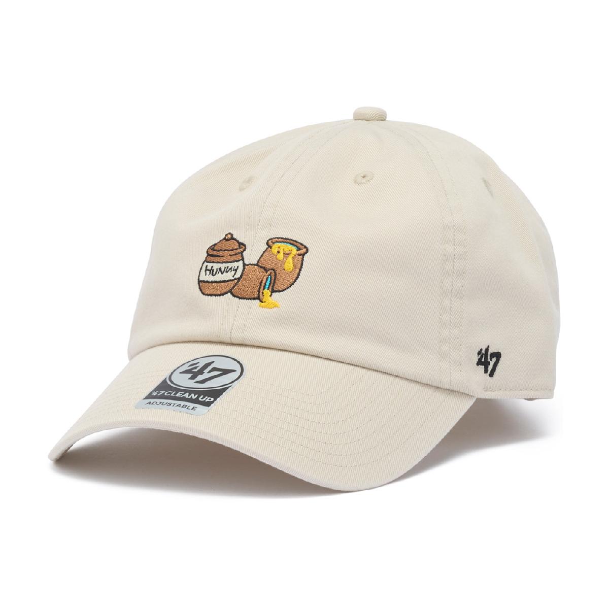 47A CLPDISPOOJAH-CTGW キャップフォーティーセブン / FORTY SEVEN商品の特徴・ウィニー・ザ・プーをフィーチャーしたコレクション素材本体：綿サイズバリエーションフリー(約55-61cm)、サイズ調整可対象ユニセックス製造国中国シーズン2026年モデルssnew