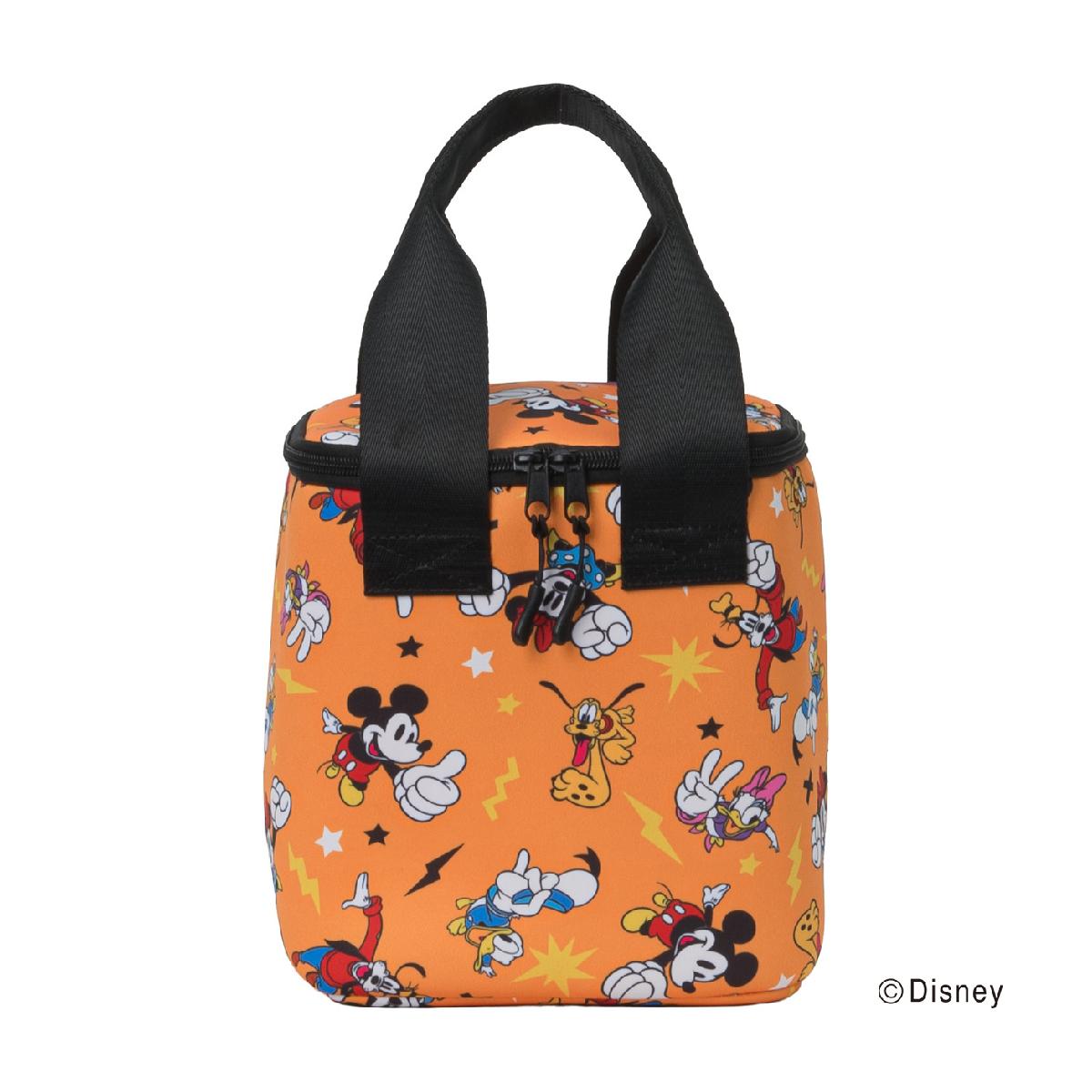ディズニー＆フレンズ ラウンドクーラーバッグディズニー / Disney商品の特徴ネオプレーン素材のクーラーバッグ。保冷・保温の両方に対応、飲み物や軽食の持ち運びに便利。ラウンド中や移動時にも使いやすいコンパクトなサイズ感。素材ポリエステルサイズバリエーションW19×D16×H22cm製造国中国シーズン2026年モデル26fwacc