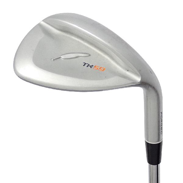 商品説明シャフトFS-WEDGEロフト59フレックスWEDGE左右右用長さ34.75重量(g)461±バランスD0±程度CDヘッドカバー無付属品無グリップ-グリップ程度やや汚れ在庫店舗ネット店備考商品の程度についてAメーカーフィルムで保護されていて使用痕跡が全く見られない状態Bバックフェース・シャフト・ソール・フェースに目立たない傷はあるが、全体的にきれいな状態Cバックフェース・シャフトソール・フェースに擦り傷・当たり傷など使用感のある傷が見られる状態Dバックフェース・シャフト・ソール・フェースに大きな擦り傷・当たり傷が見られる状態E全体的に汚く見える状態(使用に問題はございません)注意事項・注文手続き完了後の内容変更・キャンセル・交換・返品はお受けできません。あらかじめご了承ください。・ゴルフガレージ店頭でも販売しておりますので、タイミングによっては店頭完売によりご用意できない場合もございます。・重量・バランスについては弊社実測値です。・長さは、メーカーによって測定方法が異なるため、シャフト改造の痕跡が認められない場合、実測値が近似値であればメーカー公表値を表示しています。※アイアンセットの場合は、主に5番アイアンの長さを表示しています。中古