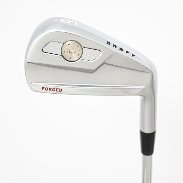 商品説明シャフトN.S.PRO ZELOS 7ロフト28フレックスR左右右用長さ37.75重量(g)387±バランスC8.5±程度Cヘッドカバー無付属品無グリップ-グリップ程度良在庫店舗ネット店セット内容5本:#6 #7 #8 #9 PW備考商品の程度についてAメーカーフィルムで保護されていて使用痕跡が全く見られない状態Bバックフェース・シャフト・ソール・フェースに目立たない傷はあるが、全体的にきれいな状態Cバックフェース・シャフトソール・フェースに擦り傷・当たり傷など使用感のある傷が見られる状態Dバックフェース・シャフト・ソール・フェースに大きな擦り傷・当たり傷が見られる状態E全体的に汚く見える状態(使用に問題はございません)注意事項・注文手続き完了後の内容変更・キャンセル・交換・返品はお受けできません。あらかじめご了承ください。・ゴルフガレージ店頭でも販売しておりますので、タイミングによっては店頭完売によりご用意できない場合もございます。・重量・バランスについては弊社実測値です。・長さは、メーカーによって測定方法が異なるため、シャフト改造の痕跡が認められない場合、実測値が近似値であればメーカー公表値を表示しています。※アイアンセットの場合は、主に5番アイアンの長さを表示しています。中古