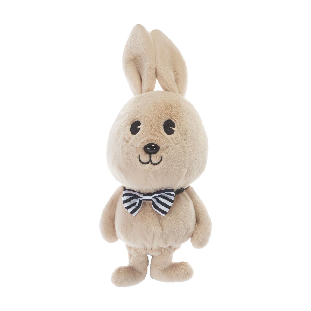うさぎヘッドカバー DR用ジャックバニー / Jack Bunny!!商品の特徴キャディバッグの中で抜群の存在感を放つ、ぬいぐるみうさぎ460CC対応ドライバー用ヘッドカバー。 クッション性とフィット感の良い構造と素材で、外からの衝撃やクラブ同士がぶつかることによるなどの、キズや汚れを防ぐために効果を発揮します。 飾っておきたくなる可愛らいさで、コーディネートのアクセントにもなるアイテムです。 同じシリーズの [品番 : 262-6284706] ぬいぐるみうさぎフェアウェイウッド用ヘッドカバーや、[品番 : 262-6284716] ぬいぐるみうさぎボールポーチなどと、統一感を出してお使いいただけます。 ご自分用はもちろん、ゴルフ好きな方へのプレゼントアイテムにも是非どうぞ。素材ポリエステルサイズバリエーションW19×H54×D16cm製造国中国シーズン2026年モデル26fwacc hccoupon charahc