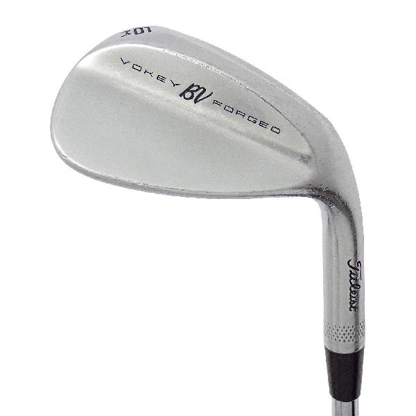 商品説明シャフトDynamic Gold 120ロフト56-10フレックスX100左右右用長さ35.25重量(g)457±バランスD0.5±程度CDヘッドカバー無付属品無グリップ-グリップ程度良在庫店舗港北ニュータウン店備考出荷予定時期通常2日後に出荷商品の程度についてAメーカーフィルムで保護されていて使用痕跡が全く見られない状態Bバックフェース・シャフト・ソール・フェースに目立たない傷はあるが、全体的にきれいな状態Cバックフェース・シャフトソール・フェースに擦り傷・当たり傷など使用感のある傷が見られる状態Dバックフェース・シャフト・ソール・フェースに大きな擦り傷・当たり傷が見られる状態E全体的に汚く見える状態(使用に問題はございません)注意事項・注文手続き完了後の内容変更・キャンセル・交換・返品はお受けできません。あらかじめご了承ください。・ゴルフガレージ店頭でも販売しておりますので、タイミングによっては店頭完売によりご用意できない場合もございます。・重量・バランスについては弊社実測値です。・長さは、メーカーによって測定方法が異なるため、シャフト改造の痕跡が認められない場合、実測値が近似値であればメーカー公表値を表示しています。※アイアンセットの場合は、主に5番アイアンの長さを表示しています。中古 pricedown